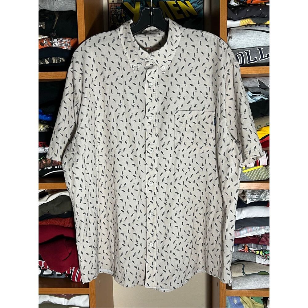 Huk Men’s Performance Fishing Lure AOP Short Sleeve Button Shirt Large